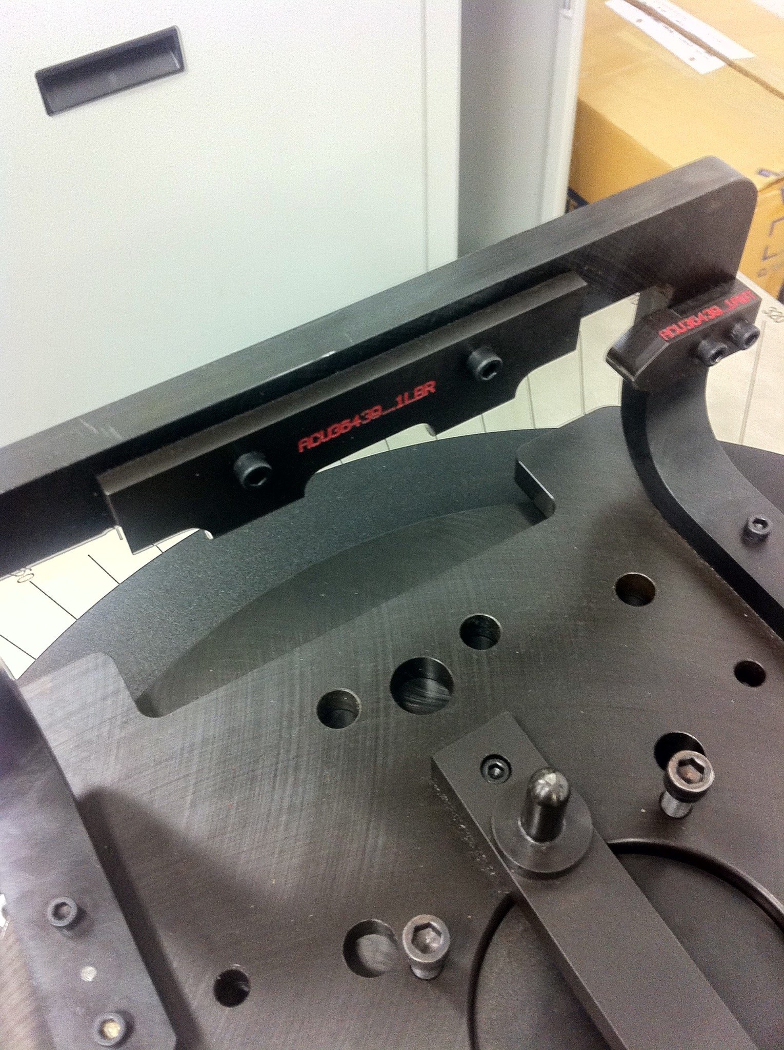 Blade-loading datum features in the reusable turbine tooling